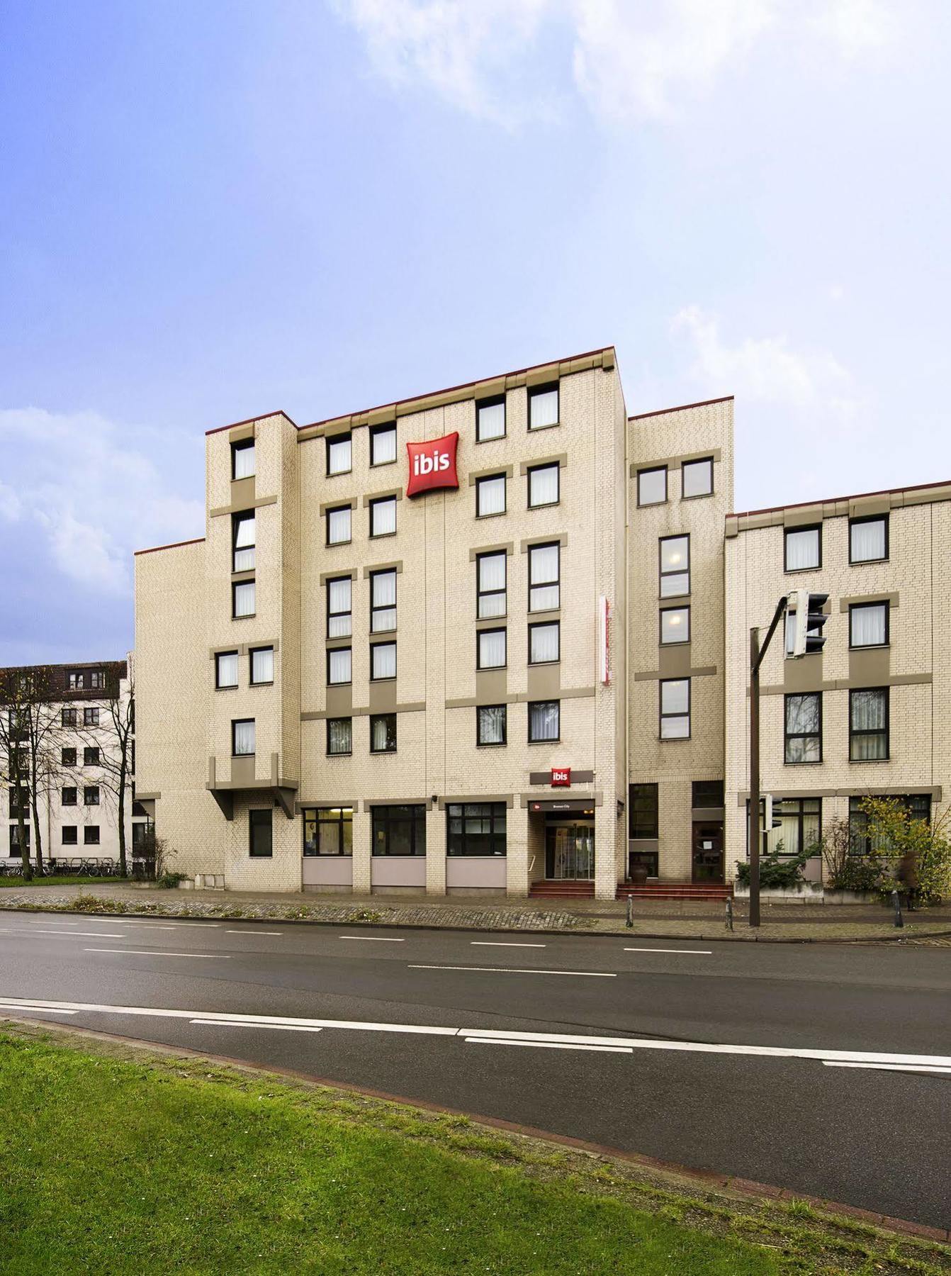 Ibis Bremen City Екстериор снимка