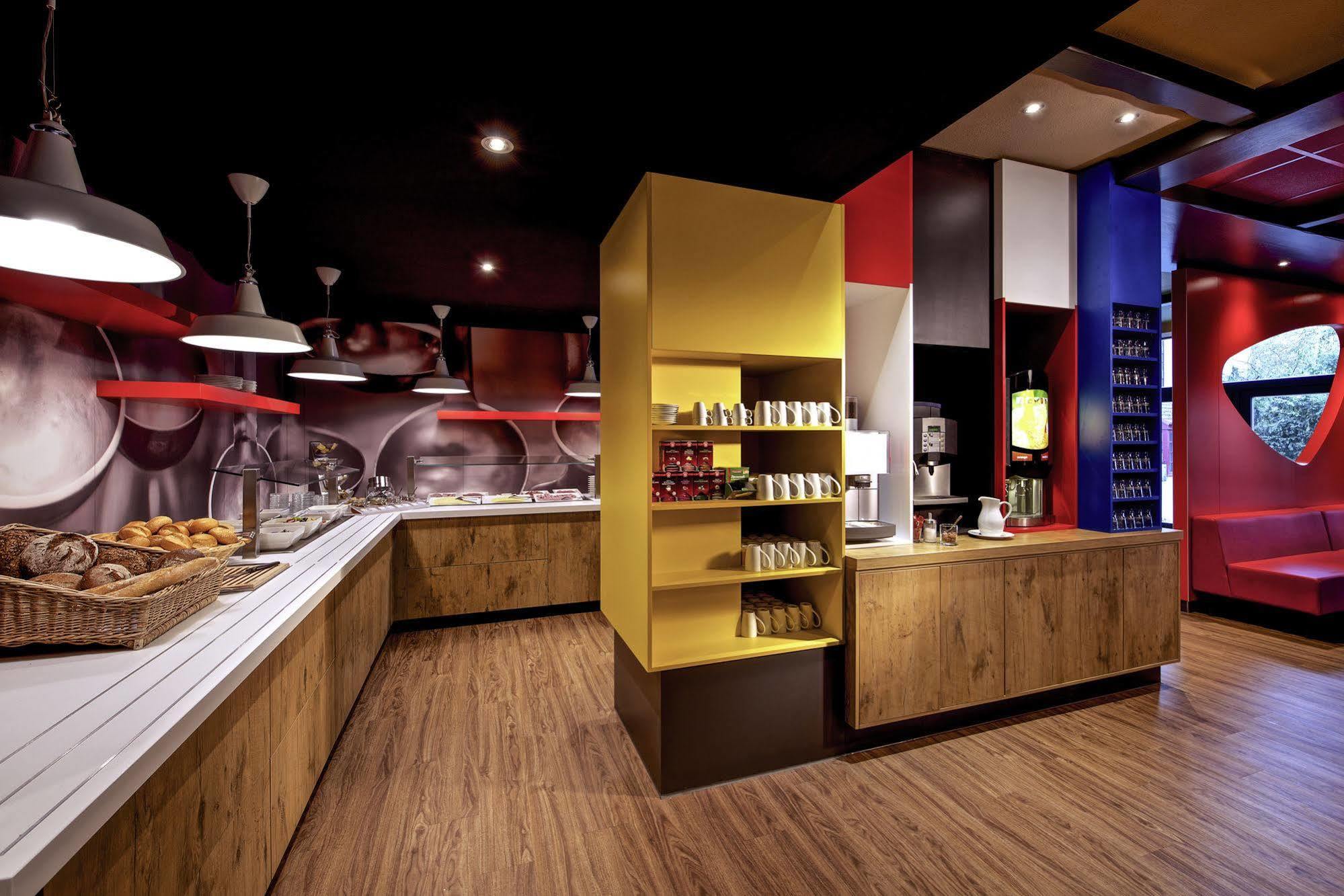 Ibis Bremen City Екстериор снимка